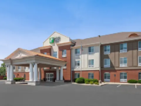 Holiday Inn Express & Suites URBANA-CHAMPAIGN (U OF I AREA) by IHG Hotels in Urbana