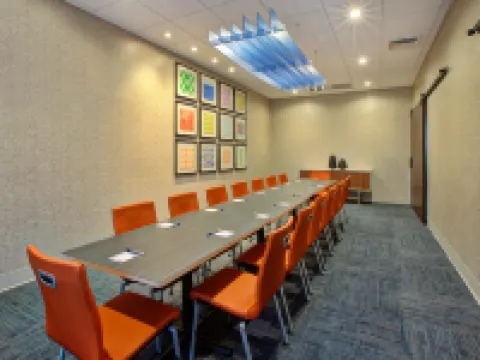 Holiday Inn Express & Suites New Castle by IHG Hotels in Lawrence County