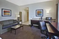 Holiday Inn Express & Suites Geneva Finger Lakes Hotel a Geneva