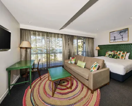 ペッパーズ マンリー ビーチ Manlyのホテル