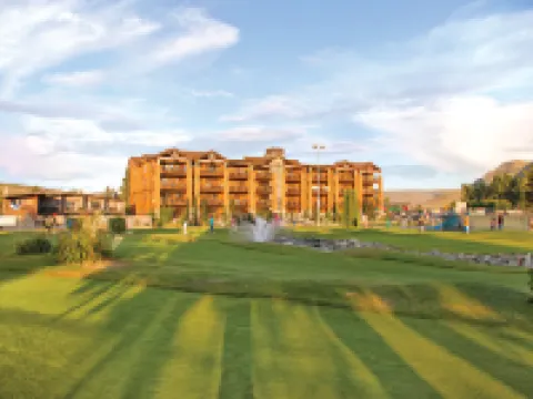 WorldMark Chelan - Lake House Hotels in Chelan