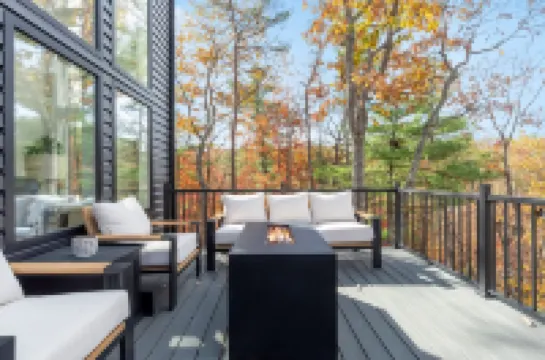 4Bd Brand New - Modern & Spacious, Pet Friendly, Hot Tub, Mt View Retreat