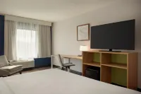 Spark by Hilton Woburn Boston