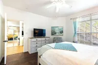 Tranquil Ground-Floor Condo Renovated at Avalon – Perfect Clearwater Beach Stay!