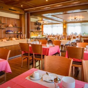 Hotel Heilquelle-Leukerbad-Therme