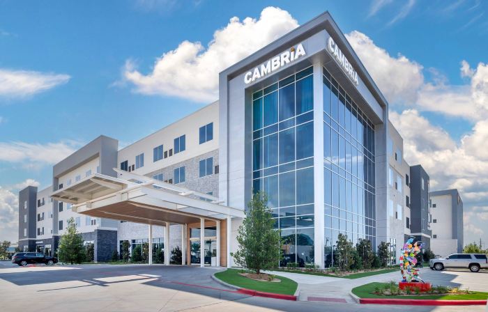 Cambria Hotel Waco University Riverfront