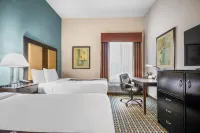 La Quinta Inn & Suites by Wyndham Stonington-Mystic Area
