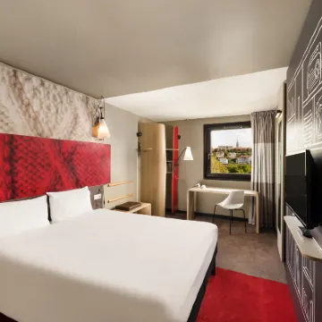 Ibis Budapest Castle Hill Hotel berhampiran Széchenyi Chain Bridge