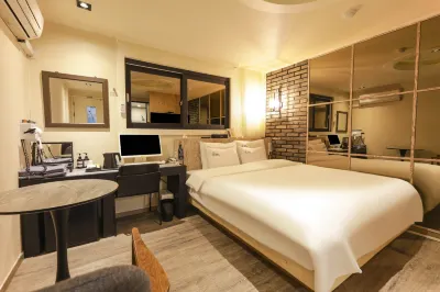 호텔 5월 해파랑길 3코스 시작점(대변항) 주변 호텔