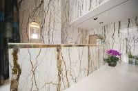 Dobong Hotel Bay204