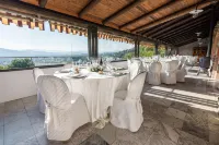 Ippotur Medieval Resort Hotels in Fosdinovo