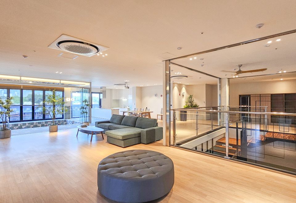 정감호텔 조식 라운지 이미지