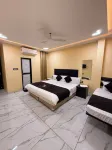Hotel Roshan - balcony