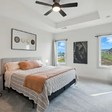 Brand New Cool Comfy Lawrence Retreat 3 Bedroom Duplex