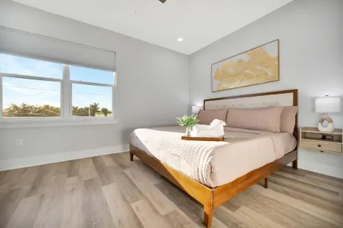 四卧三衛現代住宅，可睡 10 人，距離雷蒙德詹姆斯球場 8 分鐘(4br3ba Modern Sleeps 10 8 Minutes to Raymond James)