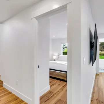 Sunny 3BR Retreat Near Everet Waterfront