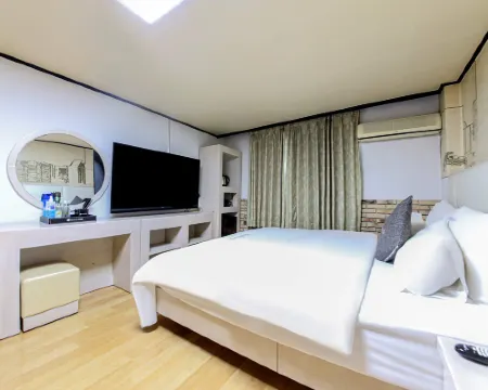 Paradise Spa Hotel 醴泉のホテル