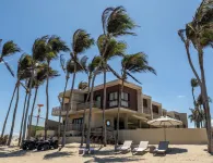 Lahaina Hotel
