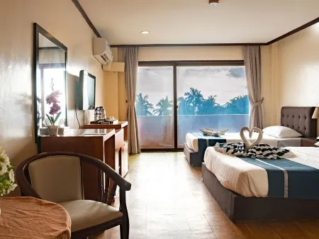 Vista Marina Hotel and Resort Отели рядом с достопримечательностью «Университет Филиппины Экстеншен Програм ин Олонгапо»