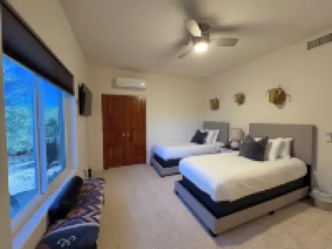 Carefree Nights, Sunny Days-Private Retreat