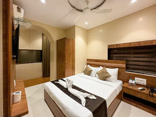 โรงแรม Palm Breeze - Colaba - 3 ดาว