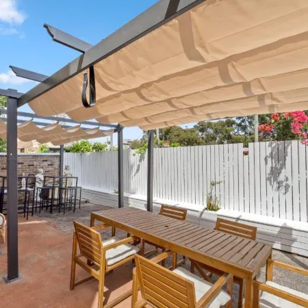 Azzuro Pod Hotel - Potts Point