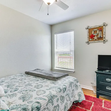 Steps to Surfside Beach with Easy Ramp Access!