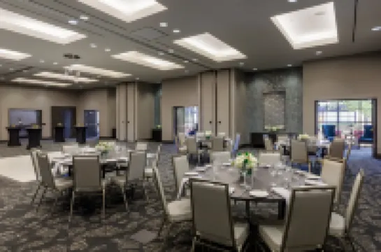 โรงแรมอาร์เชอร์ บอสตัน/เบอร์ลิงตัน