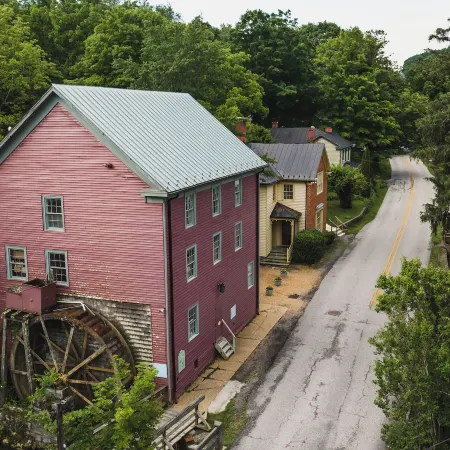 The Inn at Gristmill Square
