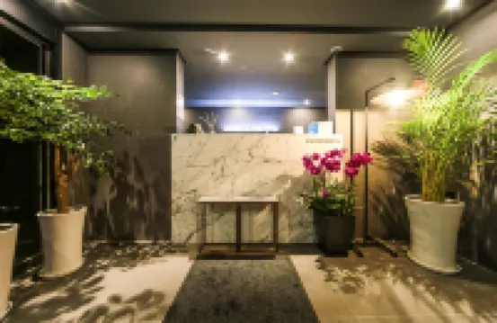 ฮงแด เดอะ เกรย์ โฮเทล