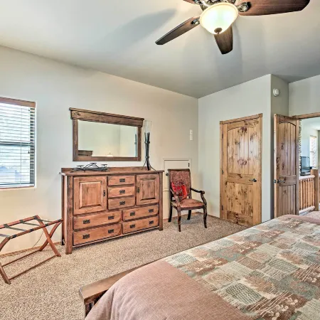 Show Low Condo < 1 Mi to Torreon Golf Club!