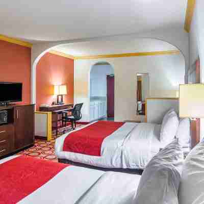 Quality Suites Rooms