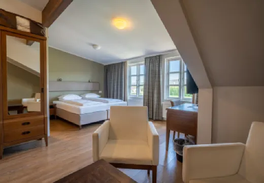 埃吉爾斯塔第爾湖酒店 酒店