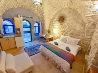 Artist Quarter Guesthouse B&B Hotels in Safed