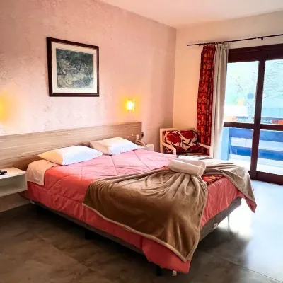 Hotel Alpen Hof Hotels near Dreamland Wax Museum