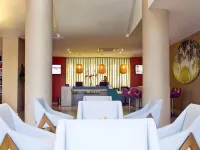 Courtyard by Marriott Santa Marta Resort - breakfast