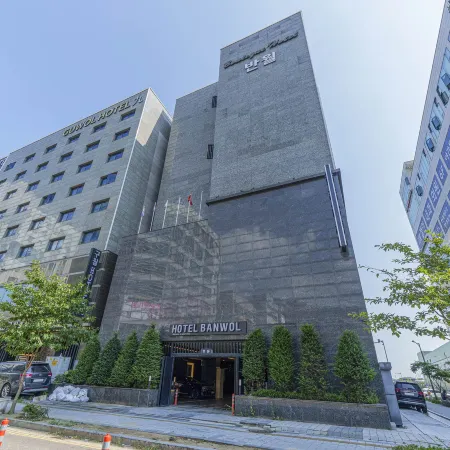Hotel Banwol Asiad Отели рядом с достопримечательностью «Спортивный Комплекс Инчхон Мунхак»