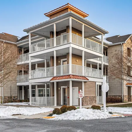 Bay-n-beach! Comfy Coastal Condo in Lewes!