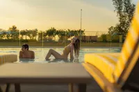 Ibis Styles Phuket Bangtao - Infinity Pools
