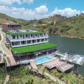 Roka Hotel