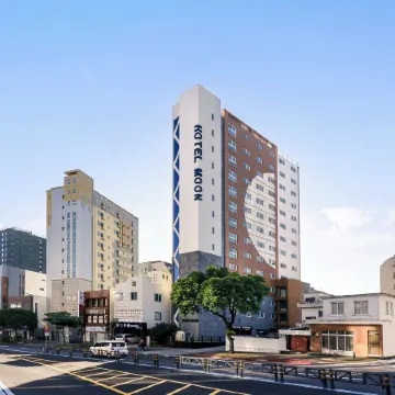 Hotel Moon Отели рядом с достопримечательностью «Храм Самсонхёль»