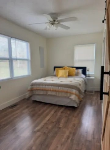 NEW! Charming Cabin by Cumberland Mtn State Park
