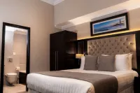 The County Aparthotel - Apartments