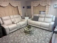 Spacious 2-bedroom apt in the Crest