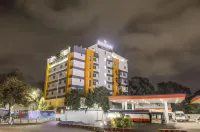 Housemate Hotels Hotels near Kharadi
