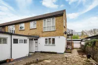 Charming Ground Floor Flat in Twickenham Hotels near Twickenham Stadium