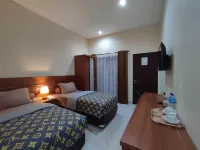 Nirvana House (Guest House Syari'ah) Hotel a Sidorejo