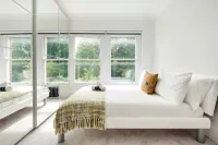 Modern and Bright Highgate Gem - Kitchenette