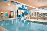 PRAIRIE CREST CALGARY AIRPORT by IHG