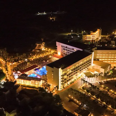 Cavo Maris Beach Hotel